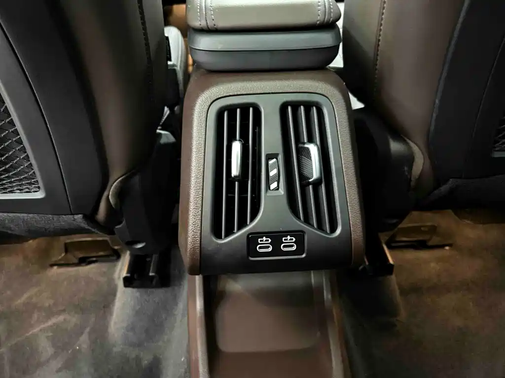 BMW X1 — миниатюра 21