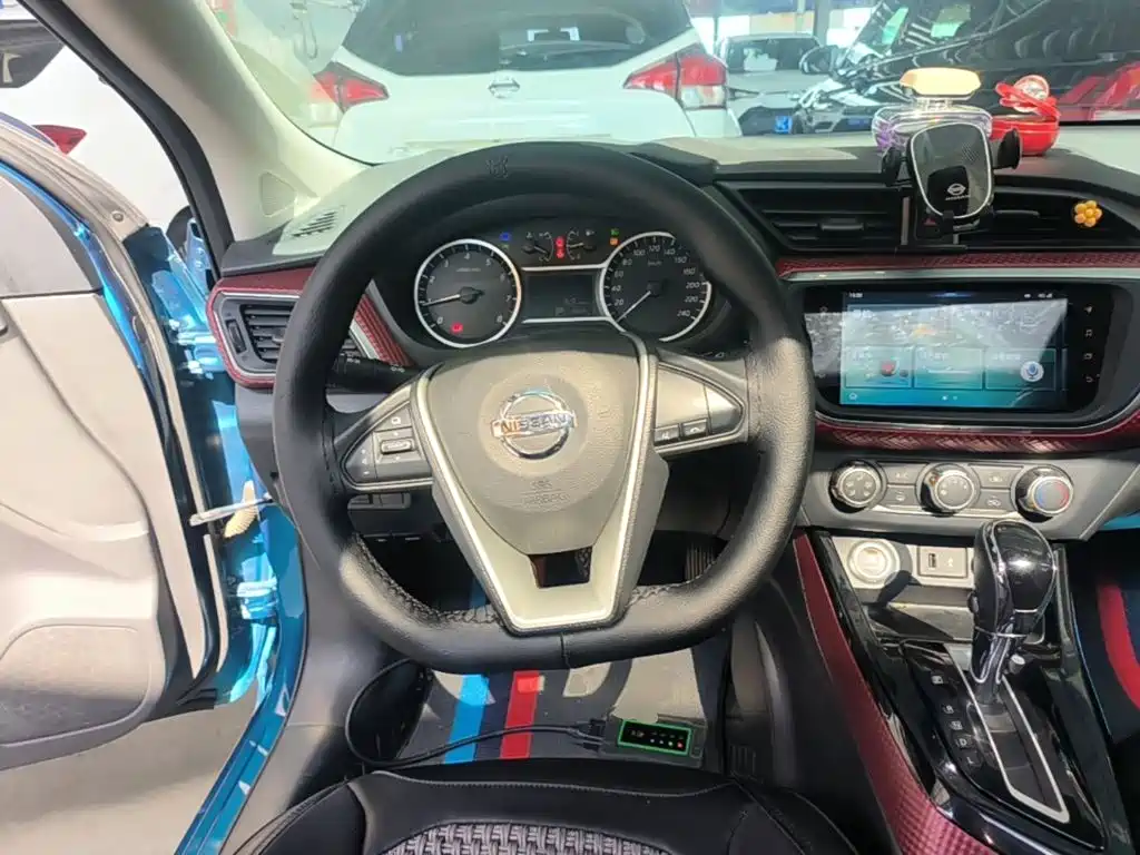Nissan Bluebird — миниатюра 11