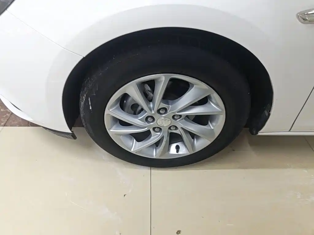 Buick Verano — миниатюра 23