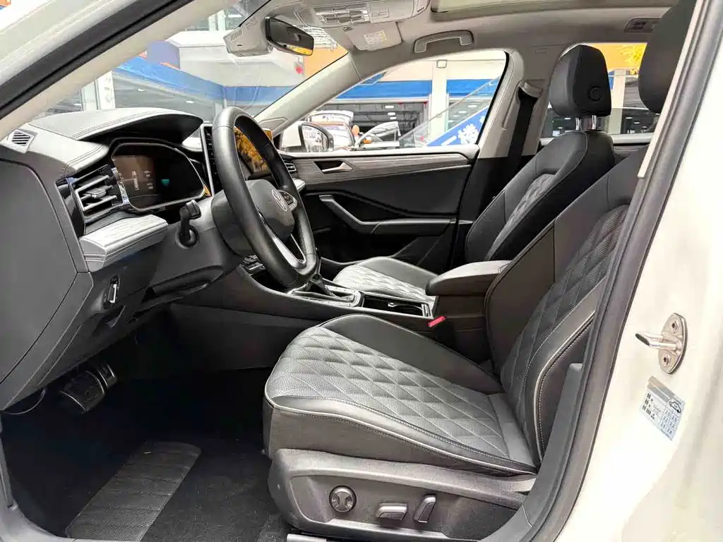 Volkswagen Sagitar — миниатюра 8