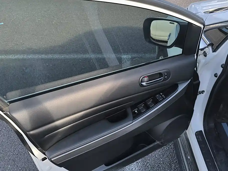 Mazda CX-7 — миниатюра 7
