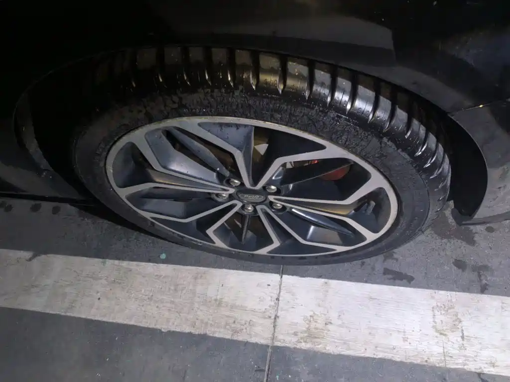 Ford Focus — миниатюра 8