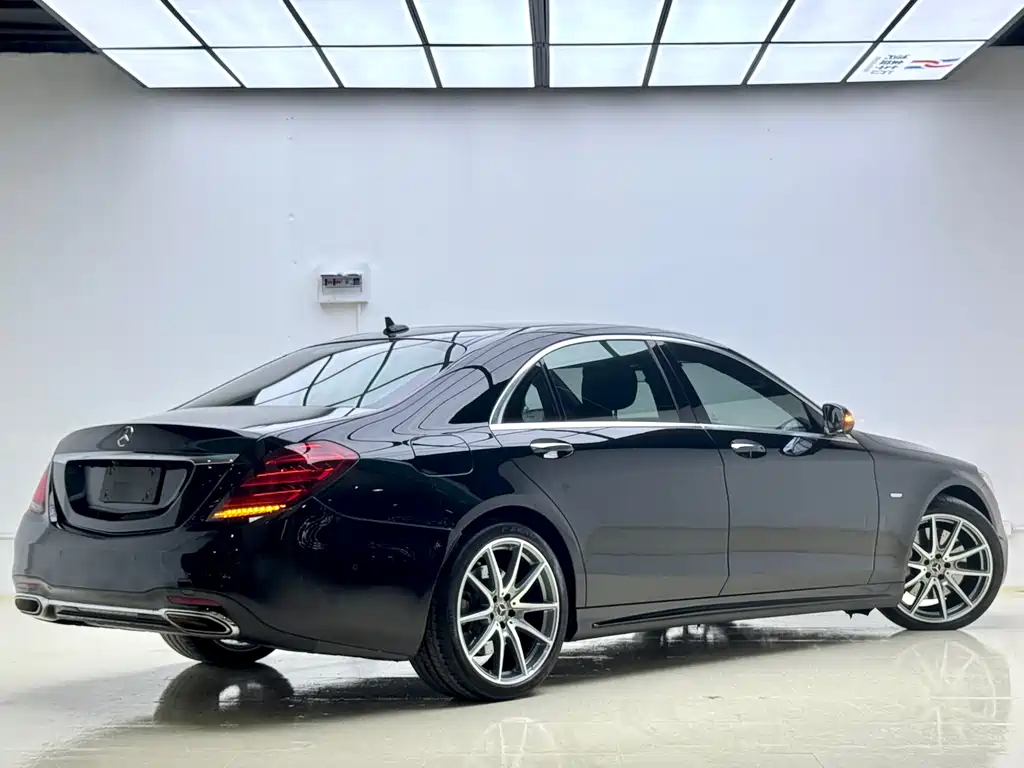 MERCEDES-BENZ S CLASS