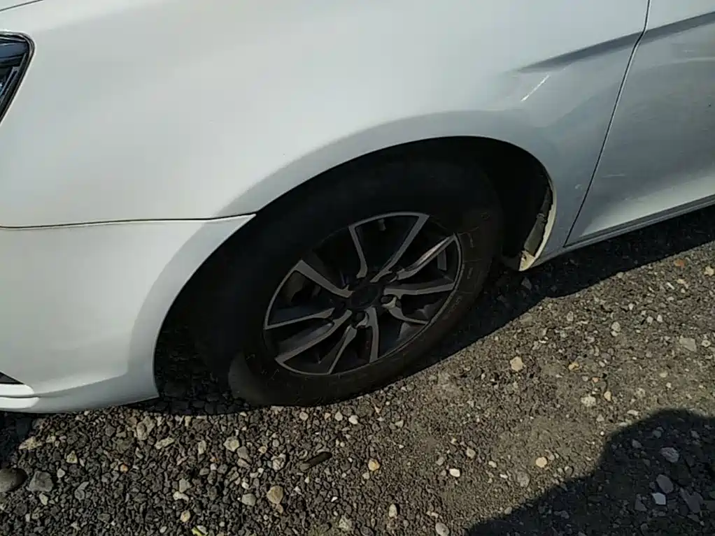 Geely Emgrand — миниатюра 23