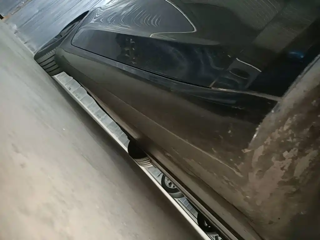 Tesla Model 3 — миниатюра 21