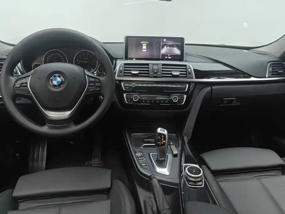 BMW 3 Series — миниатюра 12