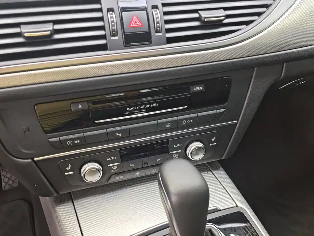 Audi A6L — миниатюра 12