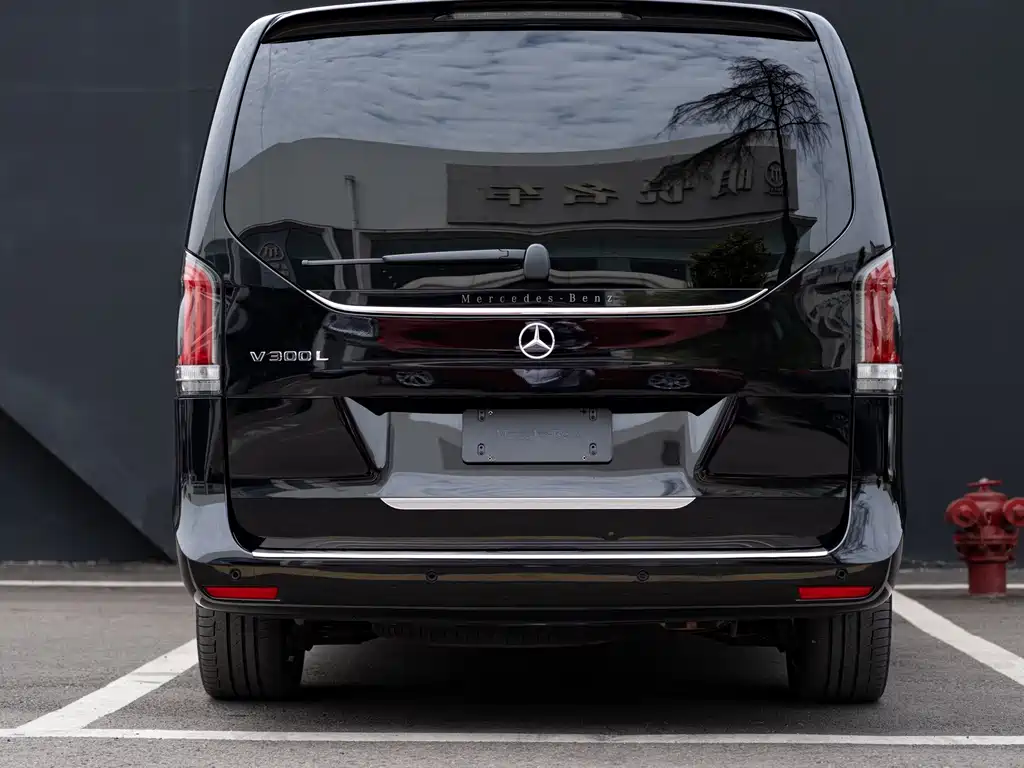 Mercedes-Benz V-Class — миниатюра 19