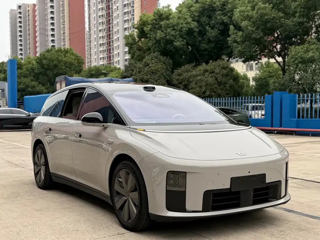 Li Auto Li i8 — миниатюра 3