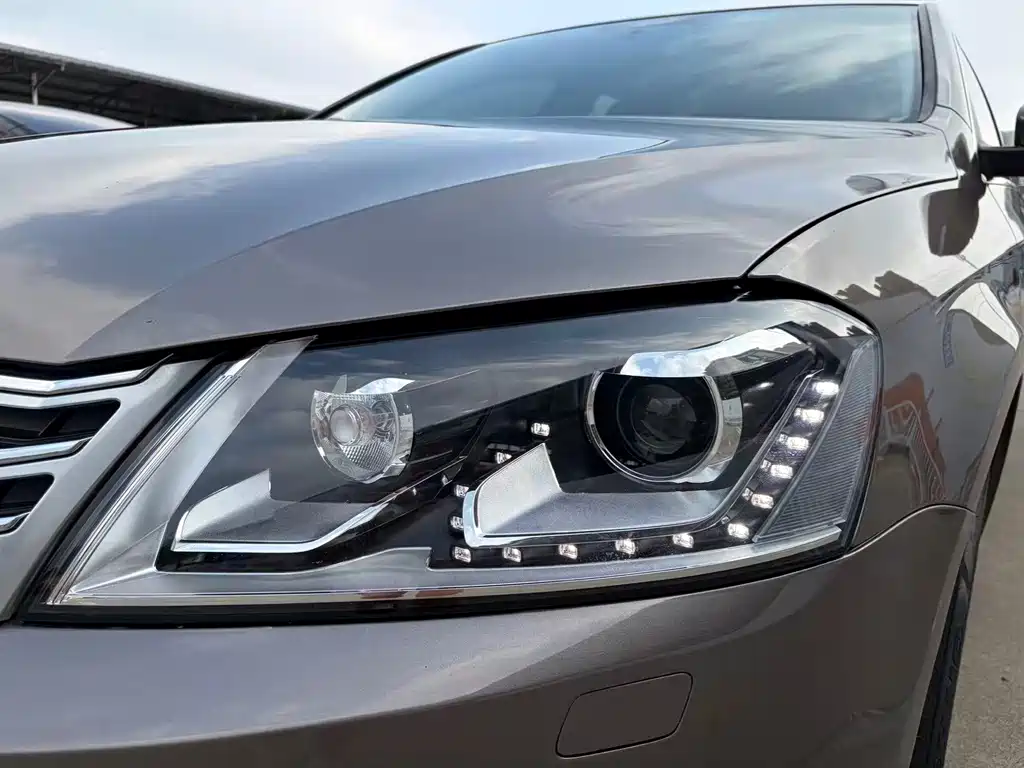 Volkswagen Magotan — миниатюра 4