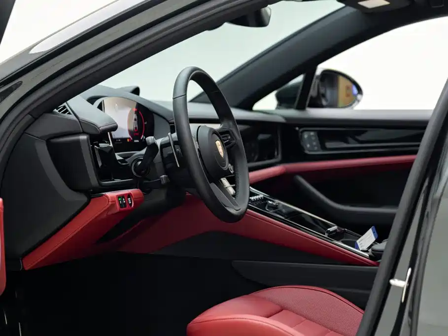 Porsche Panamera — миниатюра 9