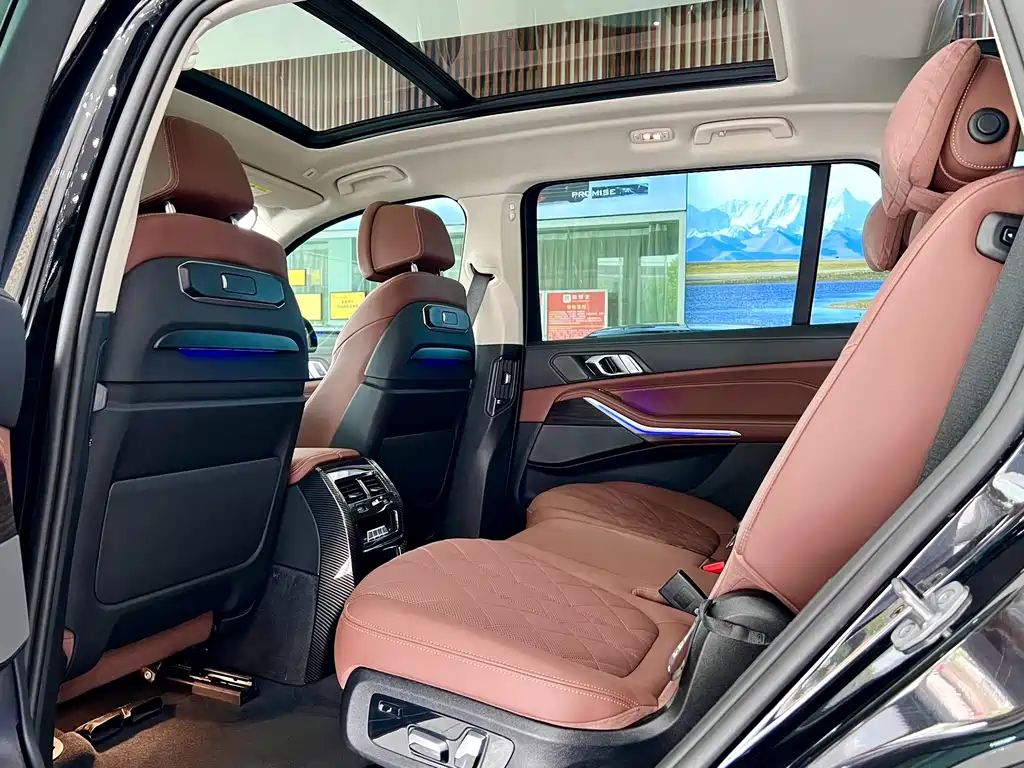 BMW X7 2024 xDrive40i Lead Luxury