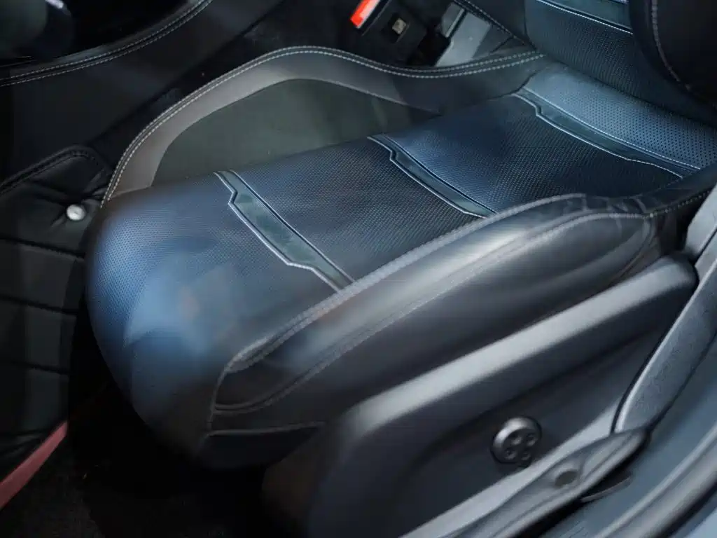Mercedes-Benz AMG GT — миниатюра 9