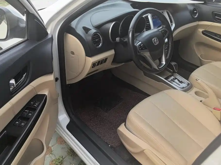 Changan Eado — миниатюра 9