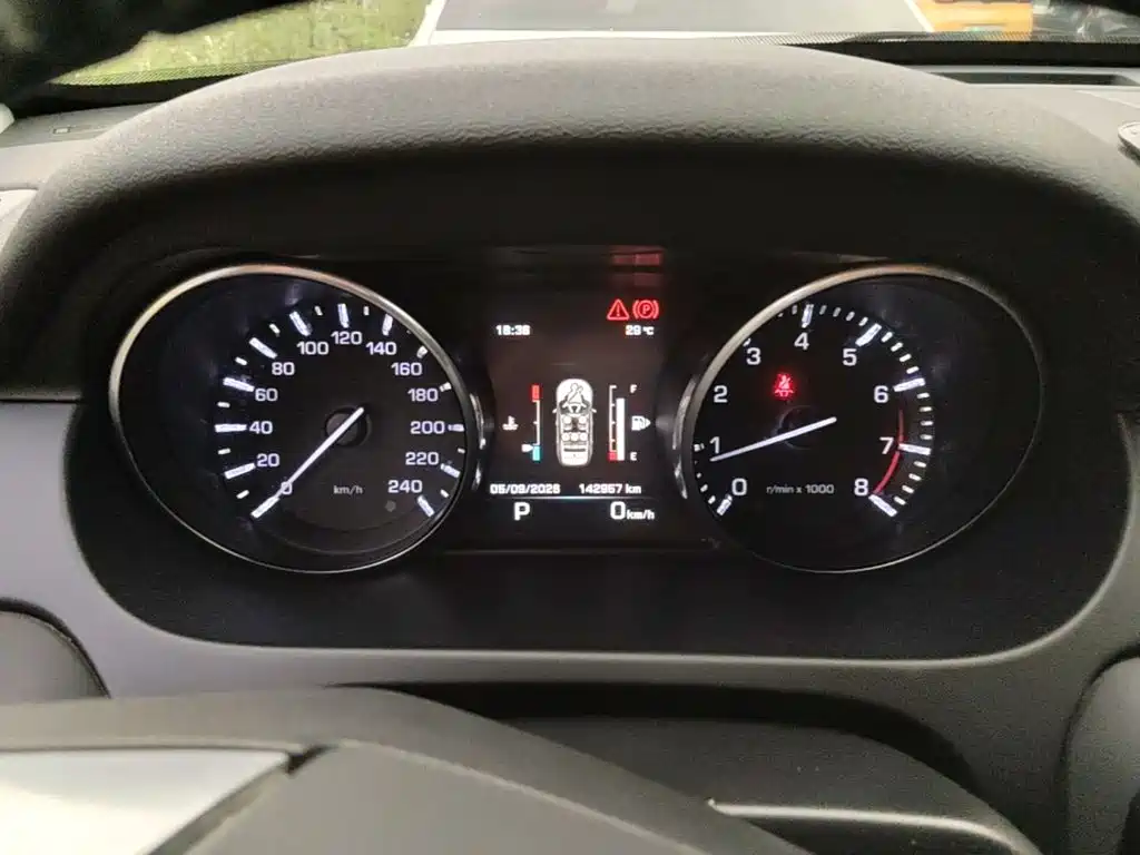 Land Rover Discovery Sport — миниатюра 8