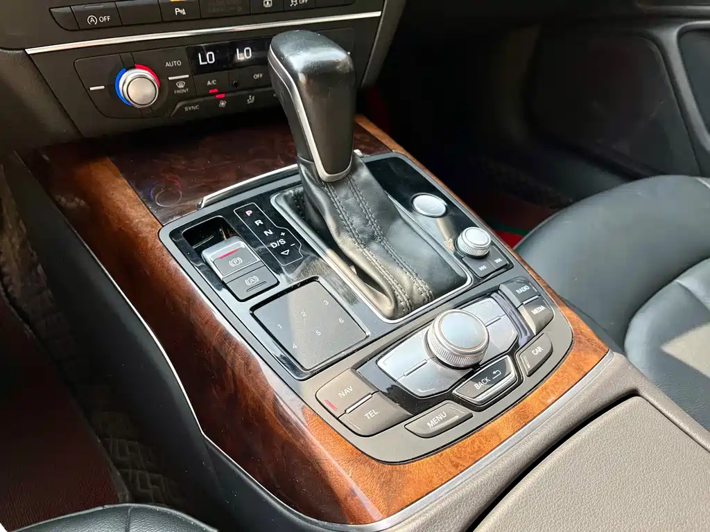 Audi A6L — миниатюра 15