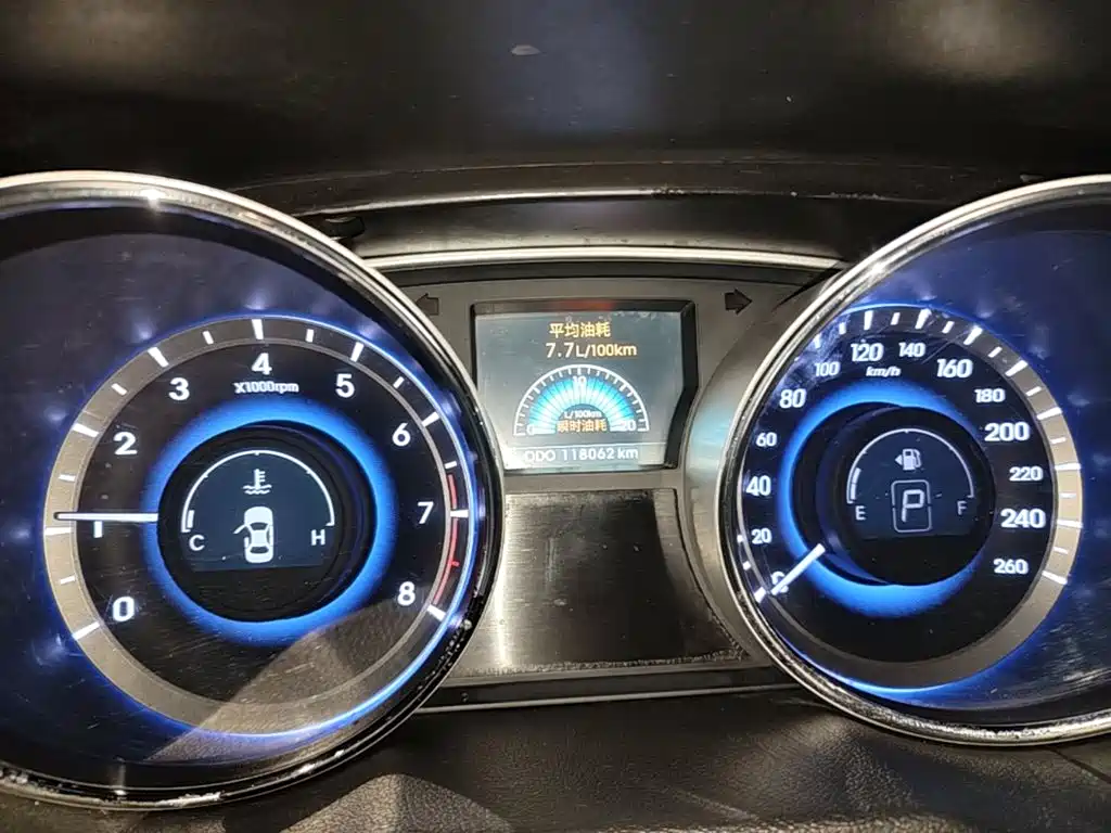 Hyundai Sonata — миниатюра 12