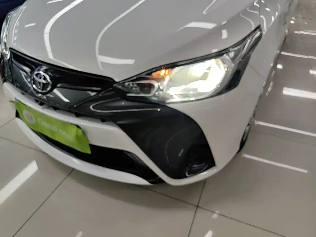 Toyota Yaris L — миниатюра 24