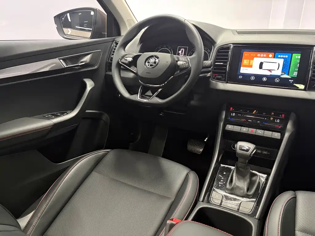 Skoda Karoq — миниатюра 8