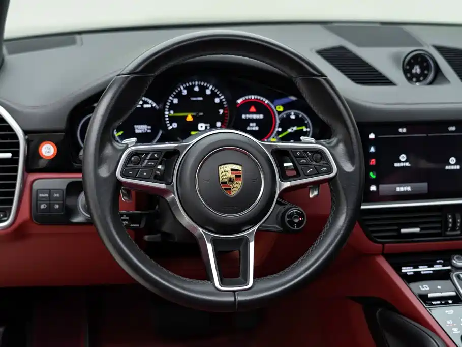 Porsche Cayenne Hybrid — миниатюра 14