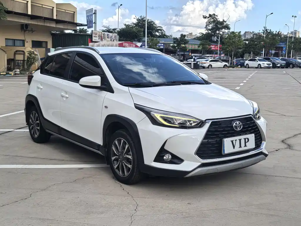 Toyota Yaris L — миниатюра 4