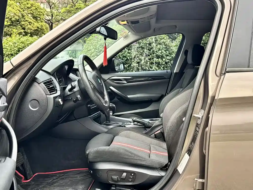 BMW X1 2013 sDrive18i Sport