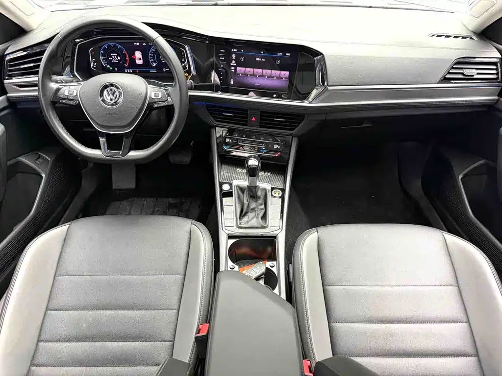 Volkswagen Sagitar — миниатюра 4