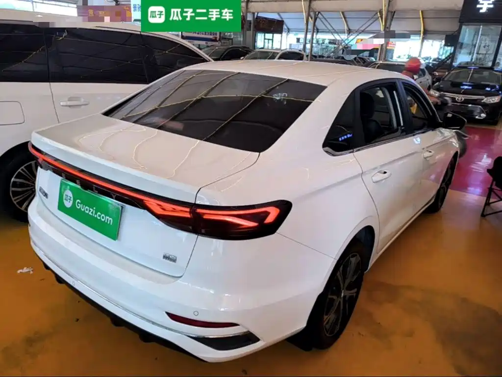 Geely Emgrand — миниатюра 7