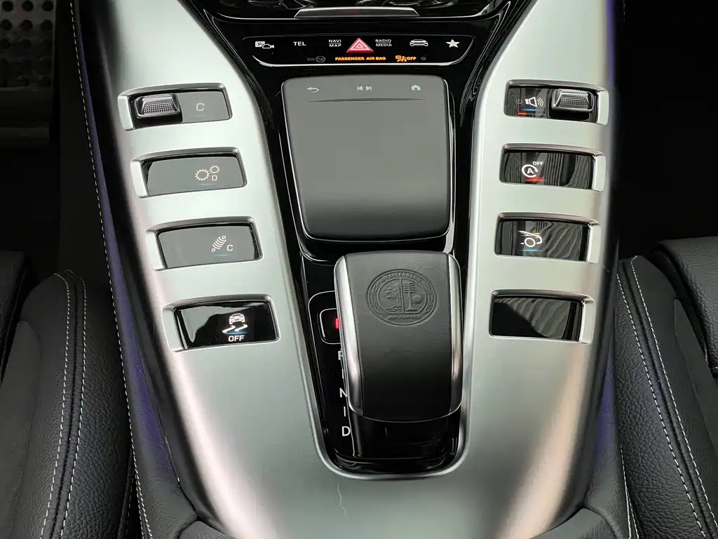 Mercedes-Benz AMG GT — миниатюра 18