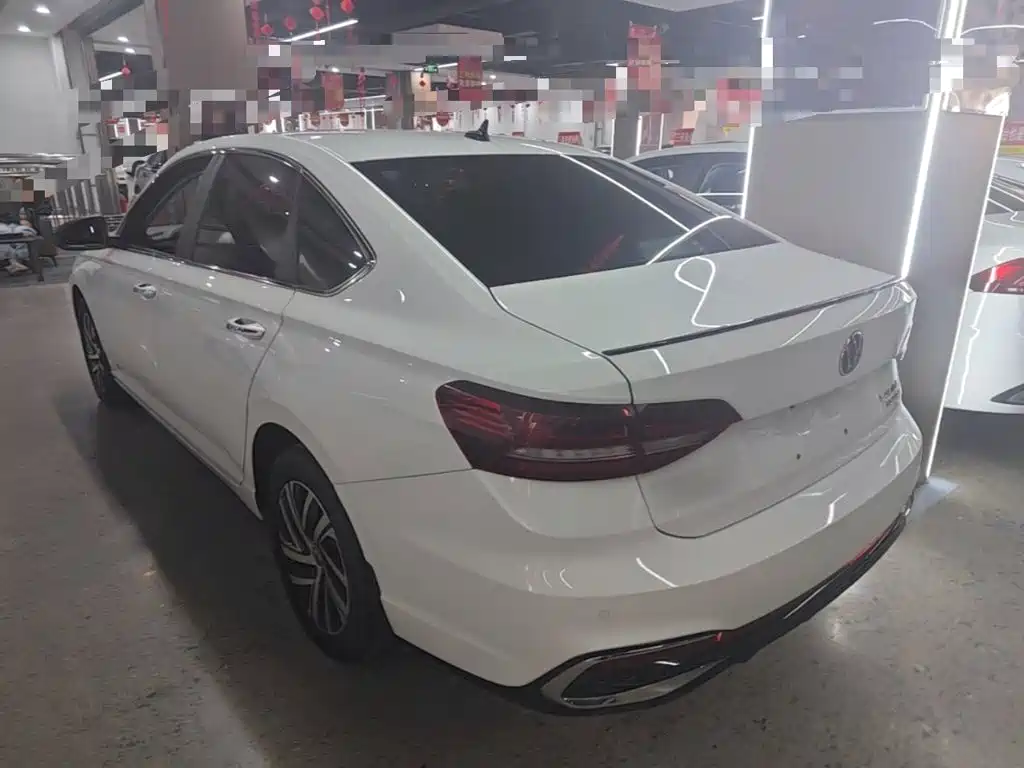 Volkswagen Lavida — миниатюра 5