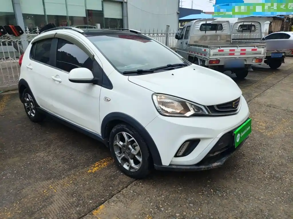 Geely Vision X1 — миниатюра 4