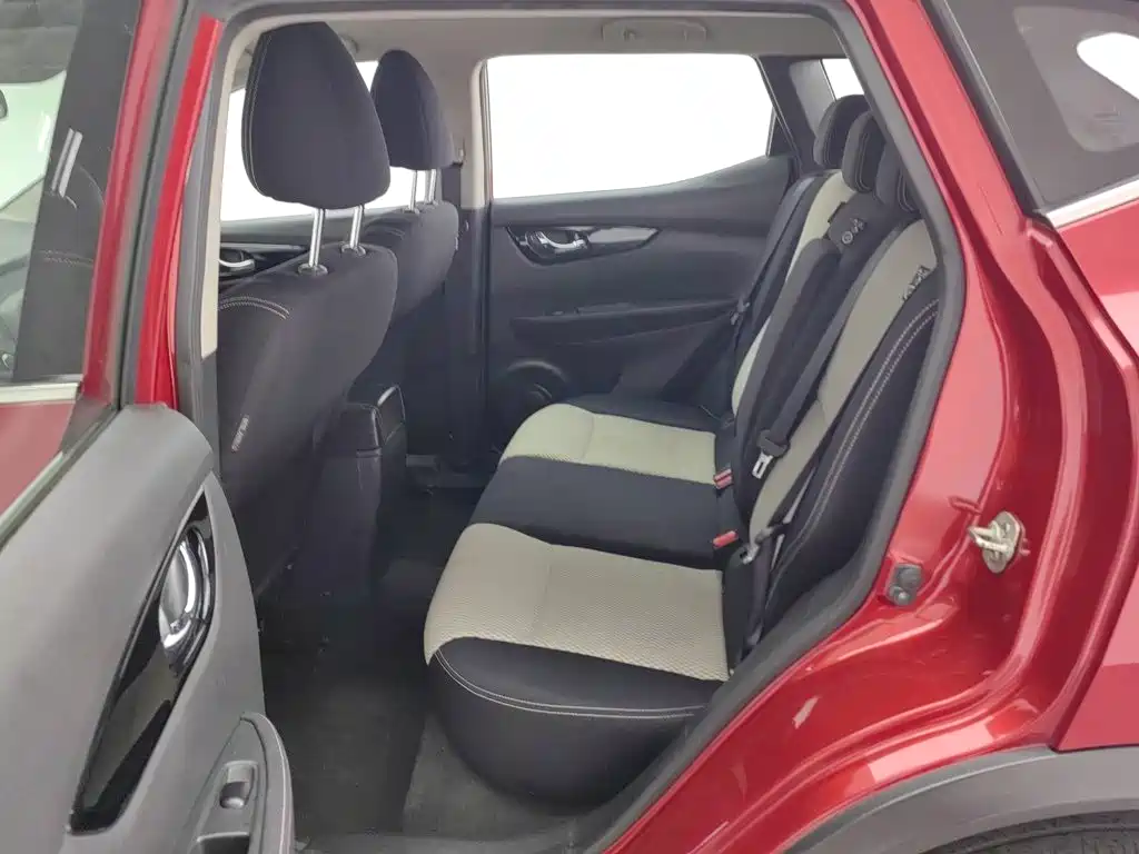 Nissan Qashqai — миниатюра 15