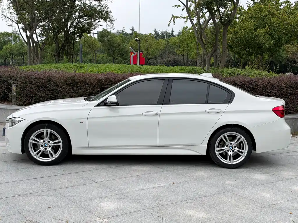 BMW 3 Series — миниатюра 6