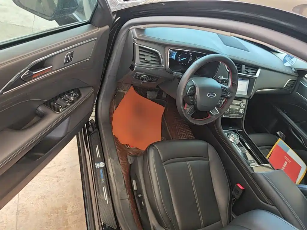 Ford Taurus — миниатюра 16