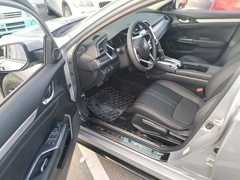Honda Civic — миниатюра 16