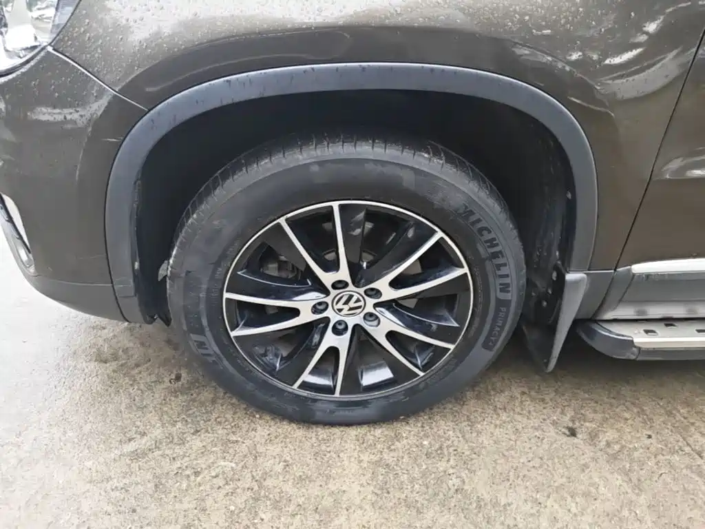 Volkswagen Tiguan — миниатюра 23
