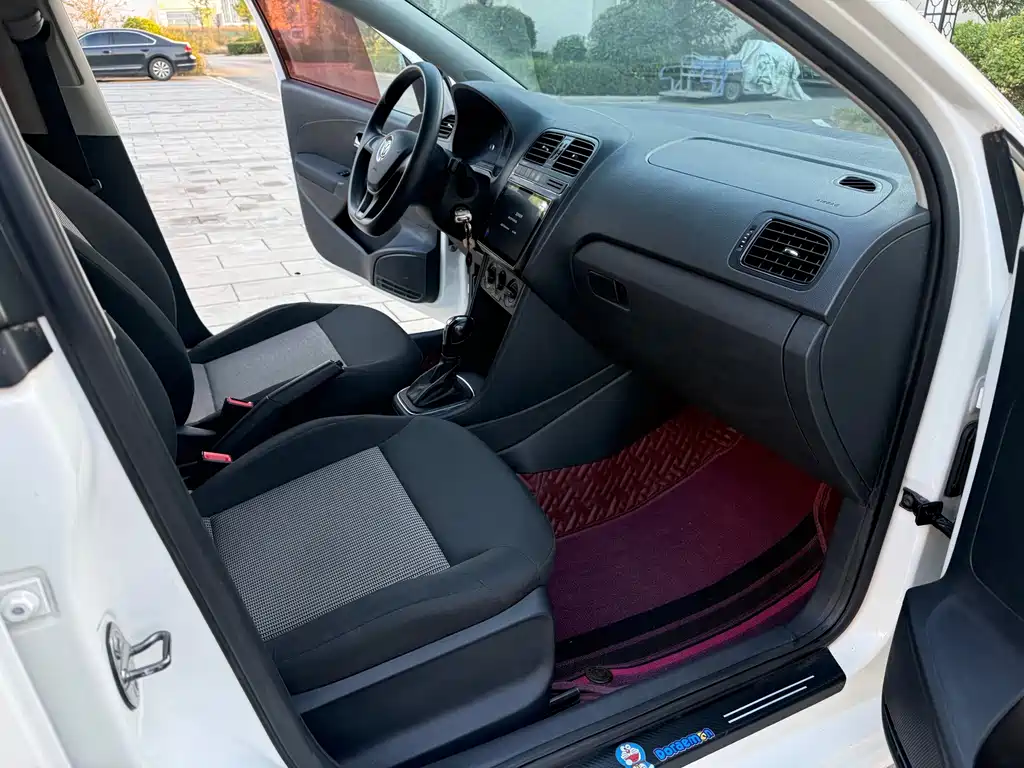 Volkswagen Polo — миниатюра 12