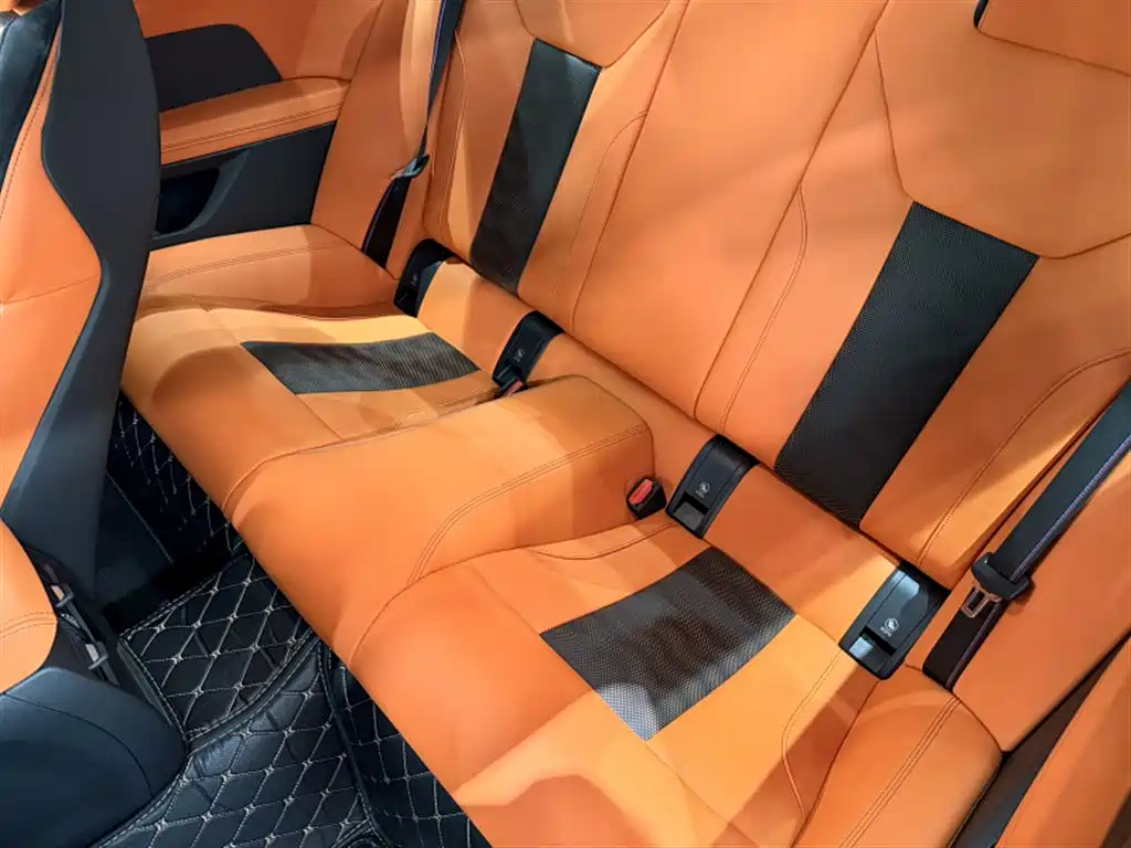 BMW M4 — миниатюра 9