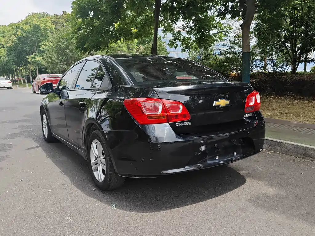Chevrolet Cruze — миниатюра 7