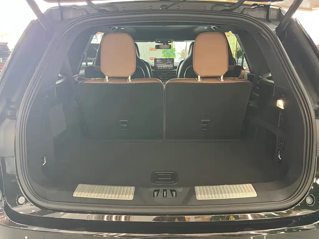 Lincoln Aviator — миниатюра 13