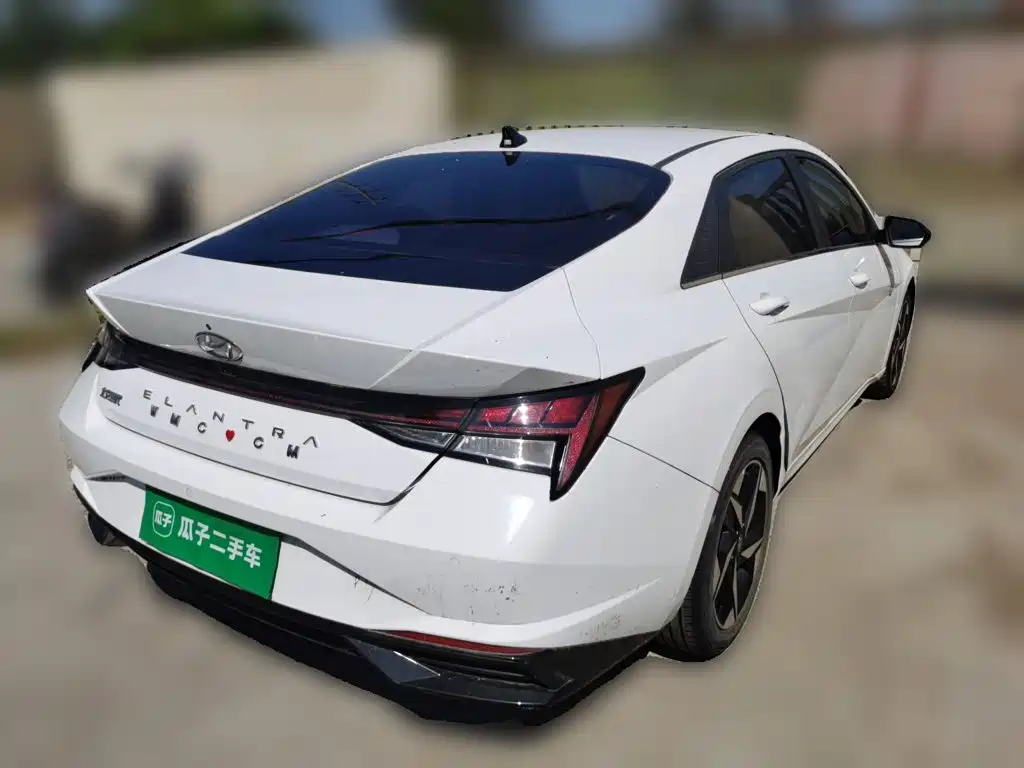 Hyundai Elantra — миниатюра 4