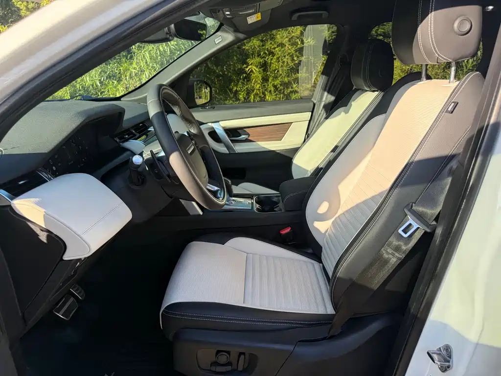 Land Rover Discovery Sport Hybrid — миниатюра 10