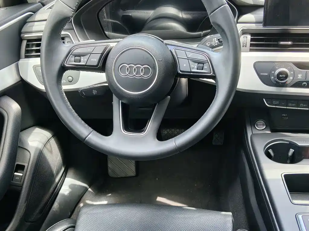 Audi A4L — миниатюра 15