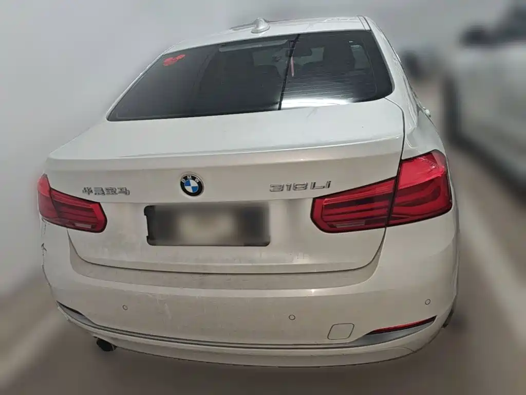 BMW 3 Series — миниатюра 8