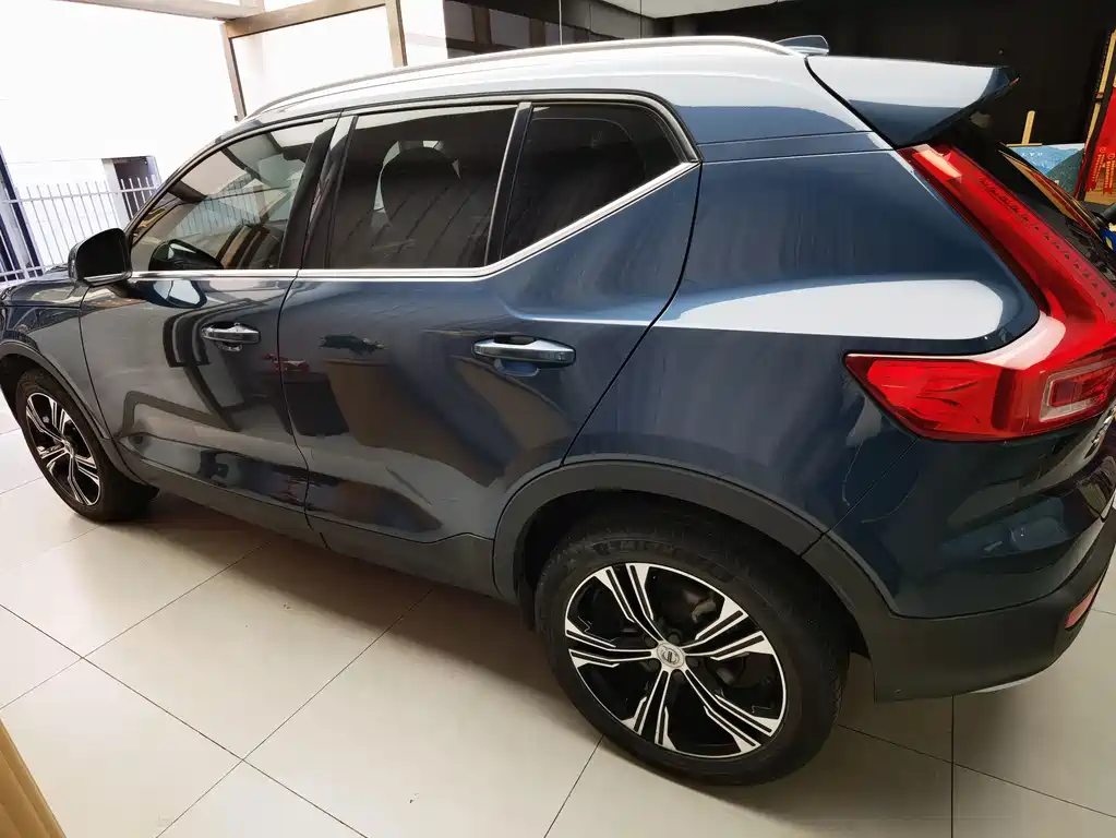 Volvo XC40 — миниатюра 7
