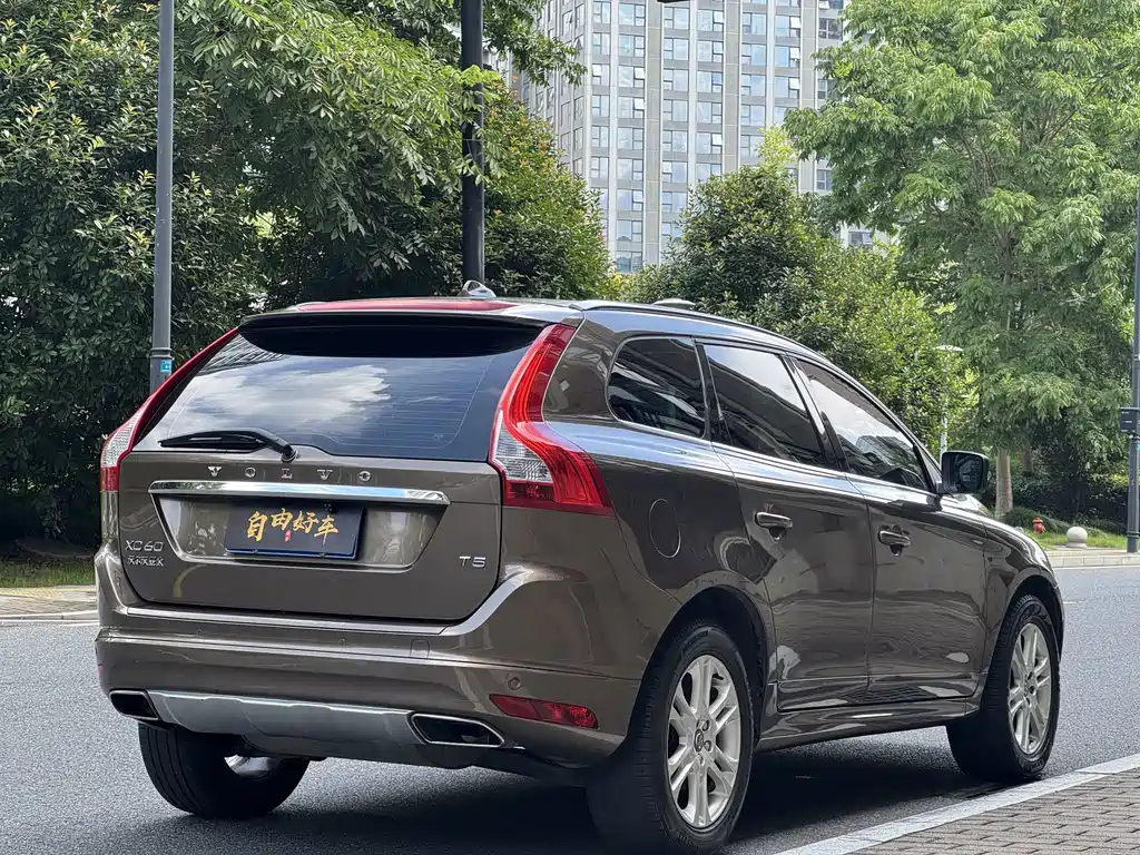 Volvo XC60 — миниатюра 18