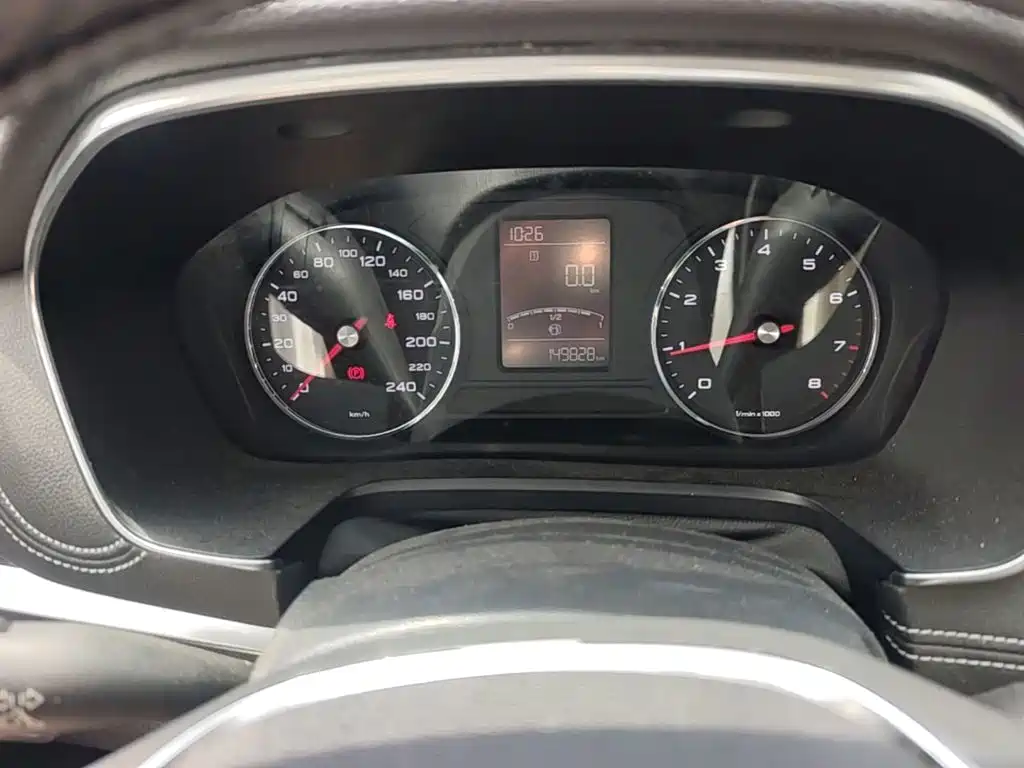 Roewe RX5 — миниатюра 17