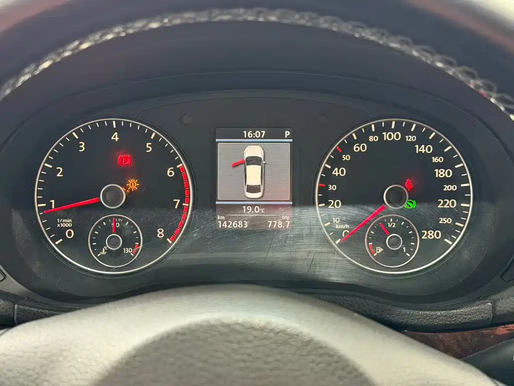 Volkswagen Passat — миниатюра 10