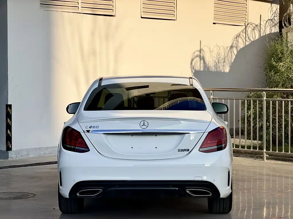 Mercedes-Benz C-Class — миниатюра 10