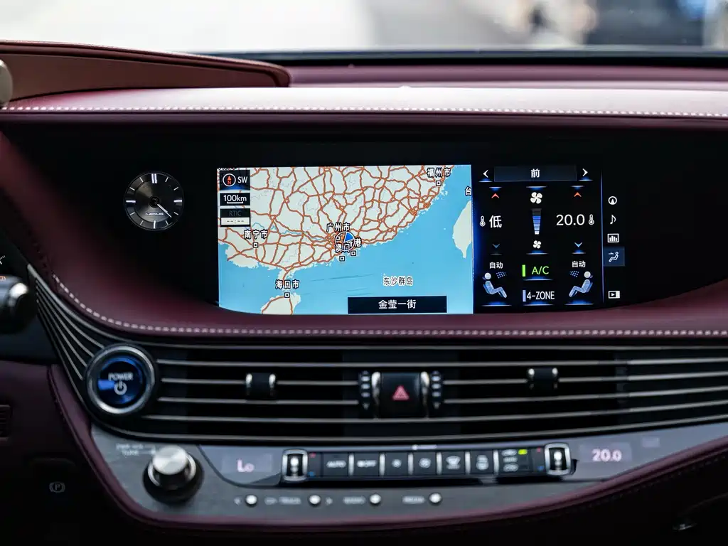 Lexus LS — миниатюра 13